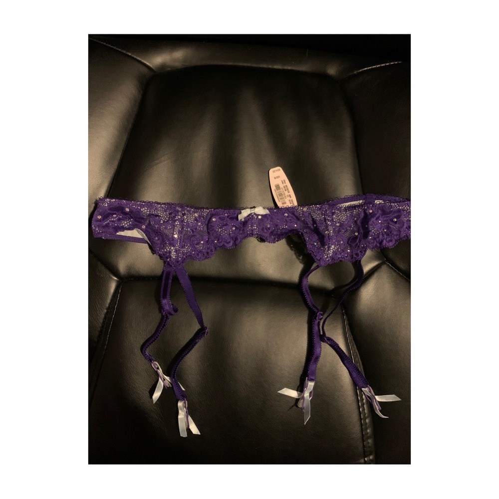 (3 for $10) Victoria’s Secret Dream Angels garter
